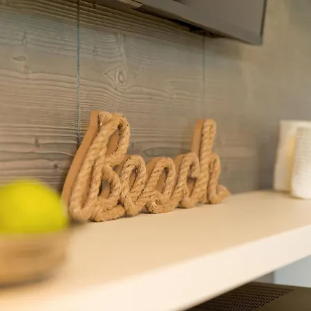 Zum Weissen Roessl App Strandmuschel הרינגסדורף